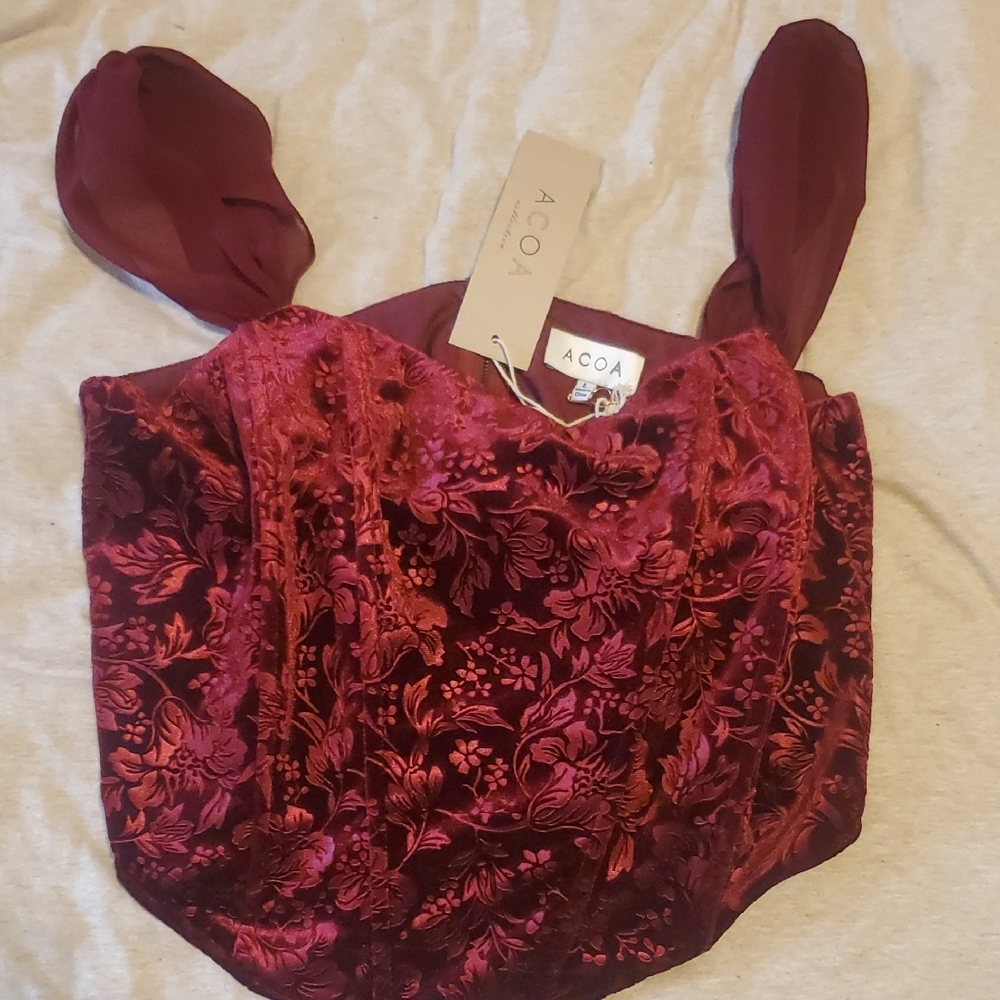 Women's Burgundy Floral Top